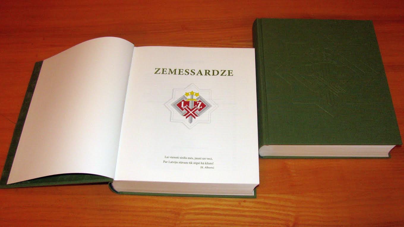 Zemessardzes Dāvinājums Ogres Centrālajai Bibliotēkai