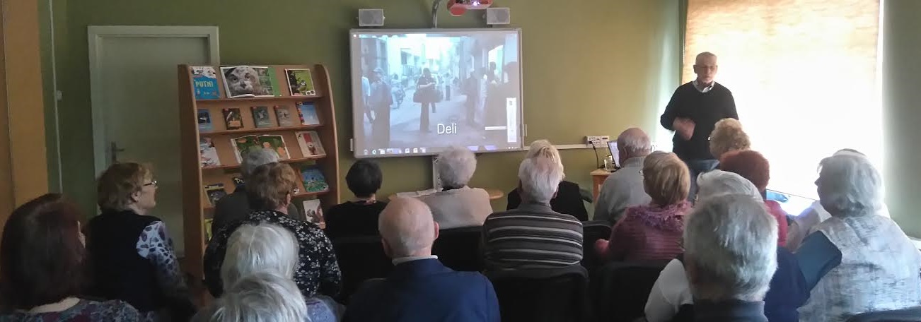 Kontrastu Zemēs Indijā Un Amerikas Savienotajās Valstīs