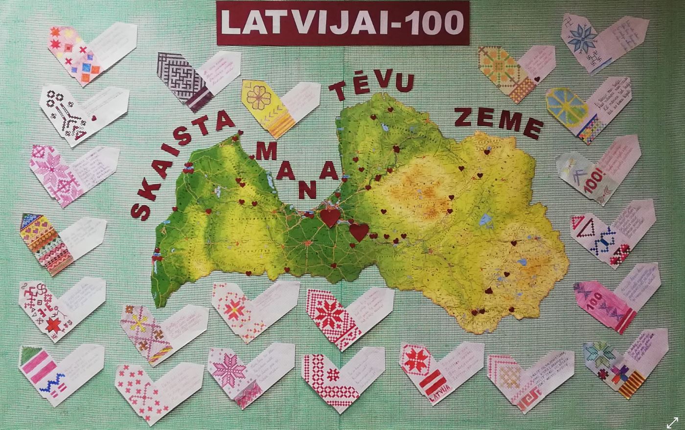 Ogres Centrālās Bibliotēkas Bērnu Literatūras Nodaļas Rakstainais Svētku Laiks